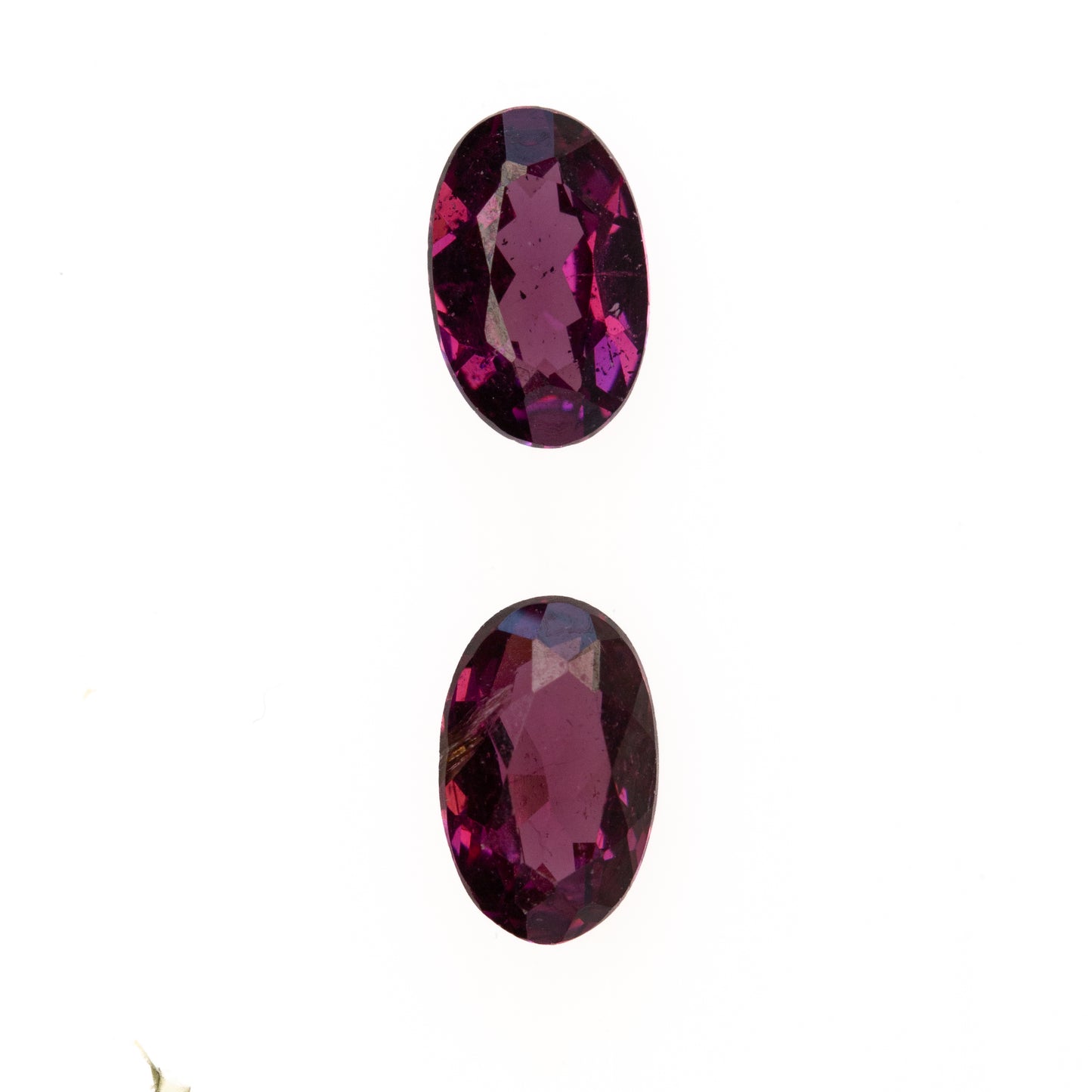 0.57ct Rhodolite Garnet - Oval Cut Match Pair