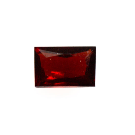 0.76ct Garnet - Princess Baguette Cut